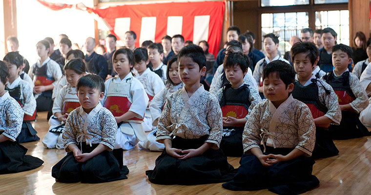 【特別企画】少年剣道の現場シリーズ5 剣道をやめない少年少女たち -2018年3月号-