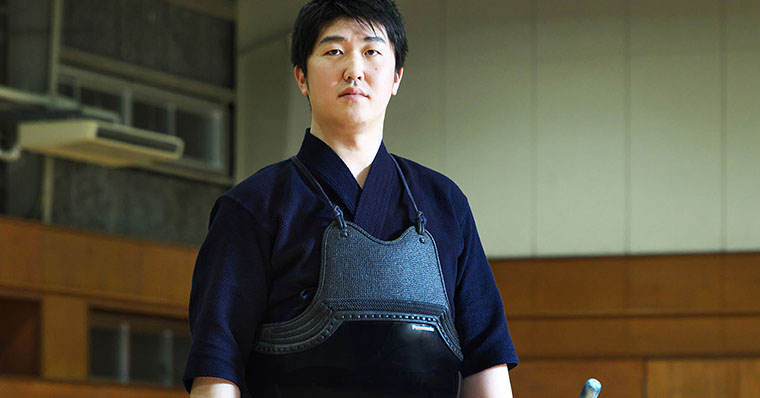 【表紙＆インタビュー】足達翔太 -2018年4月号-