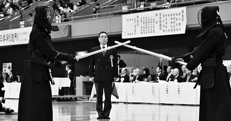【特集】新・剣道の技術 第40弾！ 足と有効打突の悩ましい関係 -2018年7月号-